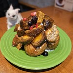 チンクエチェント - 柿だけのっけたフレンチトースト　2000円