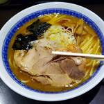 中華そば べんてん - 分厚い煮豚チャーシュー