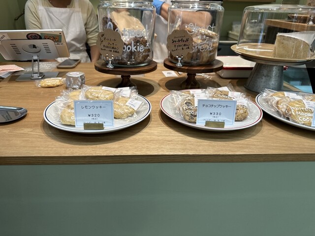 ジョージのおやつ 弘前 | 虹のマート内の洋菓子専門店