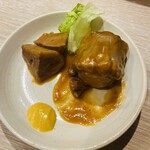和風もつ料理 あらた - タンとテールシチュー