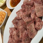 焼肉やっちゃん - 