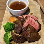 Sumibi to Wine Paris Shokudo Hiroshima Eki Kitaguchi Ten