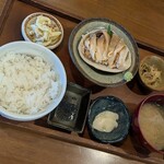 まるみや商店 - 活ホッキの刺身定食