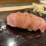 327491547 - 大トロ