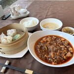 スーツァンレストラン 陳 - 