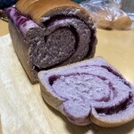 BAKERY＆PUBLIC PENNY LANE - しっとり、甘酸っぱいブルーベリーブレッド