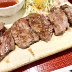 ロイン - 料理写真:ミニとはいえ5切れ