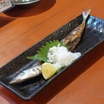 温鮮酒場 ちょんまげ - さんま一本風干し