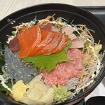 とびっちょ - 生しらす海鮮丼