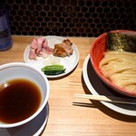 麺屋 BISQ - 醤油つけ麺プレミアム