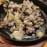 炭火焼 うさぎや - もも炭火焼き小880円