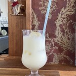 Curry & Bake - 白桃ラッシー