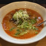 熱烈上海食堂 - 担々麺 ¥950（価格は訪問時）