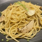 ニュー貝殻荘 - 鮑と松茸、白アワビ茸のスパゲッティ 　～和出汁と実山椒 肝バターソース～