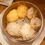 Tokyo焼売マニア - 金糸　広東　呼子の萬坊のイカ