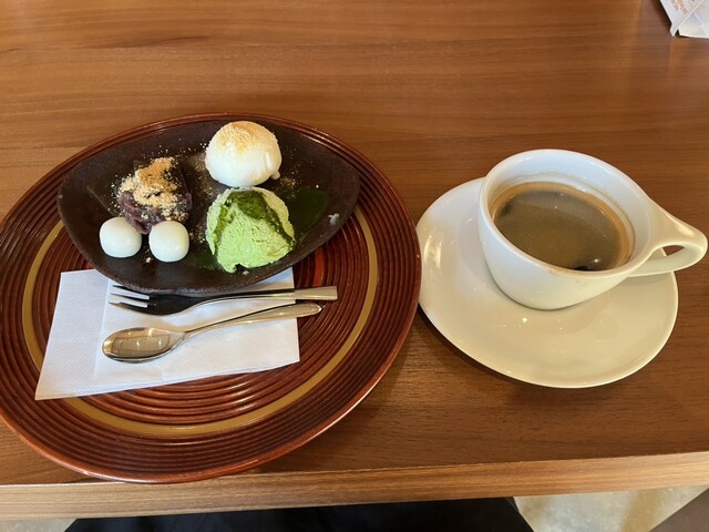 Kumahiko Cafe photo 3