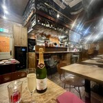 鉄鍋ビストロ＆ワイン デリカージュ 赤坂 - 