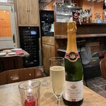 鉄鍋ビストロ＆ワイン デリカージュ 赤坂 - 