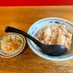 味の味噌一 - 日替りご飯 鮭 (中)