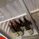 えーちゃん食堂 - 赤星中瓶（600円）朝から飲みてぇ〜(*^^*)自制心^^;。