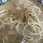 元祖ラーメン長浜家 - 追いゴマ