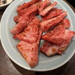 炭火焼肉ホルモン うらら - 