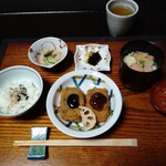 宮田・鈴庵 - お麩のカツ、お麩の酢の物、お麩の味噌汁
