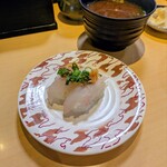 327552863 - 佐渡産 カワハギ肝乗せ 300円