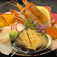 [極] 玄界灘の宝箱丼