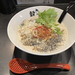 濃厚泡担々麺 龍杏 - 濃厚泡坦々麺(黒胡麻)