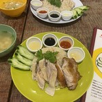 海南チキンライス 夢飯 - 