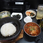 食道 山田商店 - 石焼きナッコプセ ピビンパ