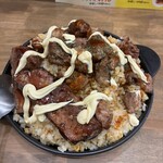 GOLD KITCHEN - 焼肉のタレ・マヨネーズ　投入①