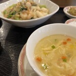 中国料理レストラン 摩亜魯王洞 - スープは上品な味わいです