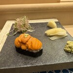 すし善 銀座店 - 口いっぱい広がる雲丹