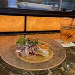 BISTRO CHINESE OSAWA - お刺身と烏龍茶