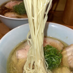 中華そば しば田 - ストレート細麺