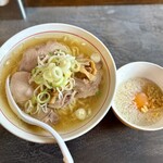 とめち屋 - 豚清湯醤油＋生卵ブースト生姜セット