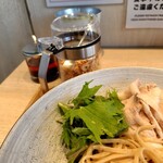 宍道湖しじみ中華蕎麦 琥珀 - 味変。