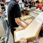 ギョウザとやきとりの又兵衛 - 手際が良いのよ…