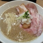 麺屋 伊藤 - 1100円の白醤油鶏白湯ラーメン　肉三枚付