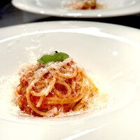 スパゲッティ　シンプルなトマトソース