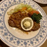 サングリア - 料理：ミニッツステーキ