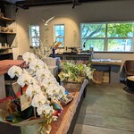 The Seeds - 店内、ソファー席あり