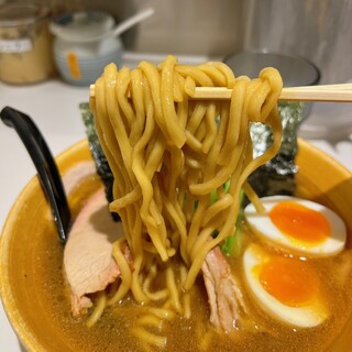 家系ラーメン 革新家 TOKYO_1