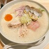 鶏白湯ラーメン ムツキ