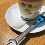 グロリアス チェーン カフェ - 