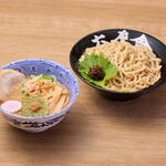 六厘舎 TOKYO - 生七味つけめん　(小)