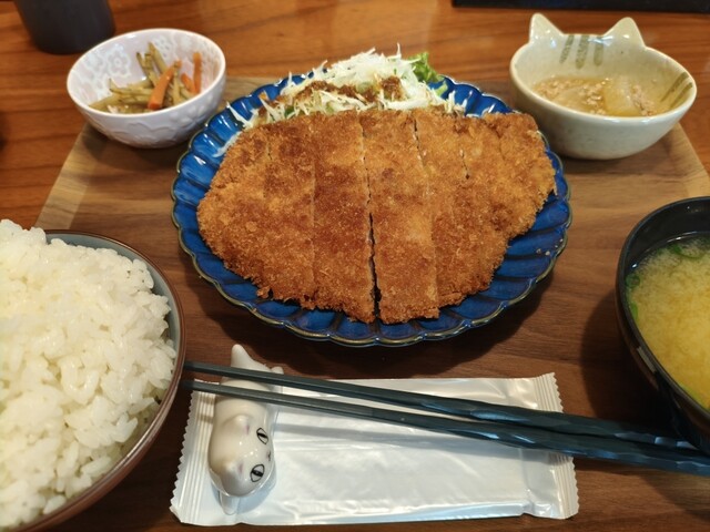 小さなごはん家 日和 仙北町 &ndash; アットホームな食堂で手作り定食を楽しむ