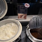 TAOYA - ひとめぼれ　美味しい　カレー（右）